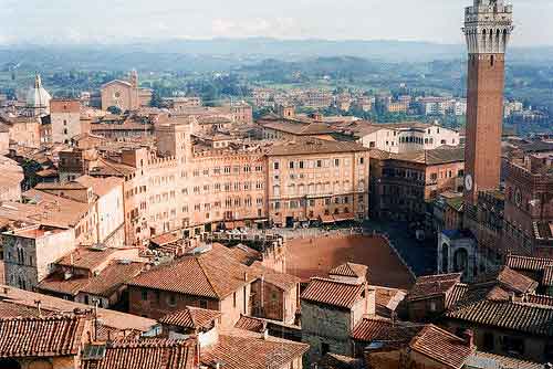 il fascino del palio ma non solo..