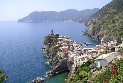 A piedi tra le romantiche Cinque Terre