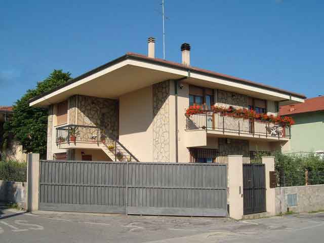 Affitto appartamento al mare con giardino a Marotta
