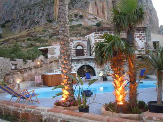 Case,Villa Di Maria