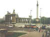 budapest piazza degli eroi.jpg (24599 byte)